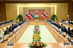 Thủ tướng Lê Minh Hưng hội đàm với Thủ tướng Thái Lan Anutin Charnvirakul