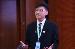 Hành trình chinh phục học bổng AI và danh hiệu 'Sinh viên 5 tốt' của nam sinh Bách khoa