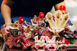 Thổi hồn di sản vào lân tí hon