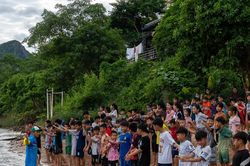 Trang bị kỹ năng bơi v&agrave; an to&agrave;n dưới nước cho 1.000 trẻ em Quảng Trị