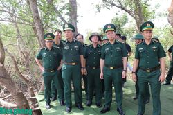 Kiểm tra, khảo sát vị trí xây dựng các công trình trọng điểm tại khu vực biên giới biển