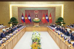 Hợp tác kinh tế Việt Nam - Lào: Chuyển mạnh từ hợp tác hữu nghị sang hợp tác hiệu quả, cùng phát triển