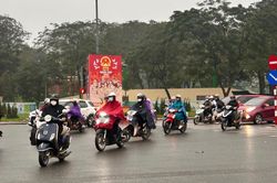 Ảnh hưởng của gió mùa Đông Bắc, miền Bắc mưa to, miền Trung kết thúc nắng nóng