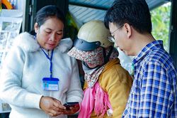 Chuyển đổi số không còn là chuyện ở… phố