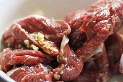 Những bộ phận của bò dù thích đến mấy cũng không nên ăn nhiều