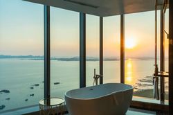 Radisson Blu Hotel, Ha Long Bay: Khu nghỉ dưỡng 5 sao ngắm trọn kỳ quan thế giới