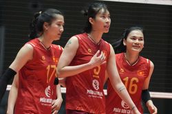 Thanh Thúy vất vả 'gánh team' ở tuyển bóng chuyền nữ Việt Nam