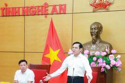 Chủ tịch UBND tỉnh Nghệ An yêu cầu hoàn thành giải phóng mặt bằng Dự án kéo dài đường cất, hạ cánh Cảng Hàng không quốc tế Vinh trong tháng 6/2026
