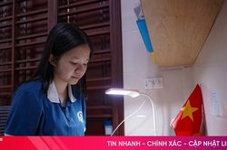 Nữ sinh IELTS 8.5 trở th&agrave;nh thủ khoa chuy&ecirc;n Anh H&agrave; Tĩnh