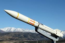 Iran lần đầu phóng tên lửa đạn đạo tấn công Israel giữa lệnh ngừng bắn