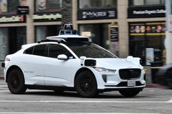 Châu Âu bắt đầu thử nghiệm taxi tự lái