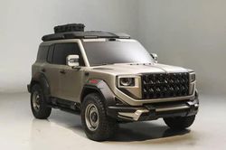 SUV địa hình dài hơn 5,1 mét, công suất 843 mã lực, trang bị tiên tiến