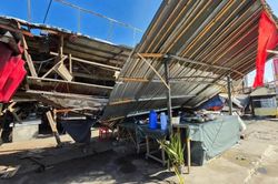 Những hình ảnh đáng sợ về trận động đất 7,8 độ Richter ở Philippines