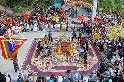 'Biển người' tham gia lễ phục hiện rước tượng Bà Chúa Xứ núi Sam