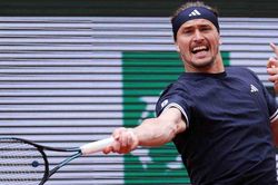 BXH tennis 8/6: Zverev áp sát Alcaraz, Mirra Andreeva và Chwalinska tạo địa chấn