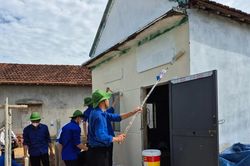 Vun đắp tình hữu nghị Việt Nam - Lào từ hành trình tình nguyện
