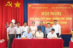 Bàn giao Trường Phổ thông Hermann Gmeiner Nha Trang về Sở Giáo dục và Đào tạo Khánh Hòa quản lý