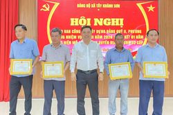 Đảng ủy xã Tây Khánh Sơn sơ kết 1 năm vận hành bộ máy của hệ thống chính trị và chính quyền địa phương 2 cấp