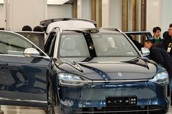 Trải nghiệm chế độ M9 trên Wenjie M9: Tự động tối ưu vận hành theo số người và địa hình