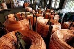 Giá đồng ngày 8/6 tăng lên 13.594 USD/tấn do tồn kho tại sàn LME sụt giảm