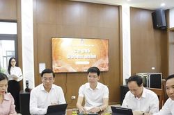 'Chìa khóa' làm trong sạch bộ máy - Kỳ 3: Lấy người dân, doanh nghiệp làm trung tâm