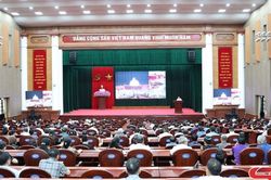 Bồi dưỡng cán bộ cơ sở đáp ứng yêu cầu nhiệm vụ