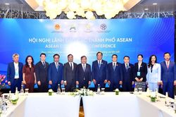 Hà Nội mở rộng hợp tác với tỉnh Luang Prabang trên nhiều lĩnh vực