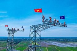 EVN hết lỗ lũy kế hợp nhất, đang gửi ngân hàng 152.000 tỷ đồng