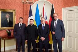 Ukraine và 3 cường quốc châu Âu ra 5 điều kiện với Nga