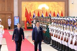 Thủ tướng Lê Minh Hưng chủ trì lễ đón chính thức Thủ tướng Thái Lan