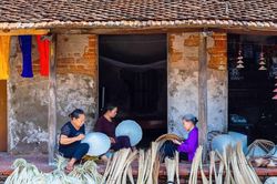 Đánh thức làng nghề, biến di sản thành tài sản
