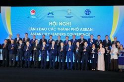 ASEAN cùng 'kề vai, sát cánh', phục vụ tốt nhất cho người dân