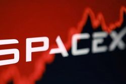 Tại sao Google phải trả 920 triệu USD mỗi tháng cho SpaceX của Elon Musk?