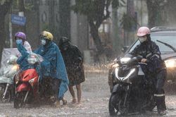 Dự báo thời tiết ngày 8/6: Không khí lạnh bất ngờ tràn xuống, miền Bắc mưa lớn diện rộng, Hà Nội giảm nhiệt mạnh