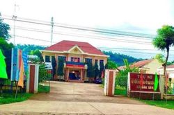 Xã Đắk Sắk vận động người dân 'hiến đất, tài sản trên đất làm đường giao thông nông thôn'