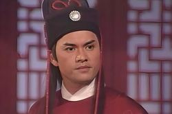 Con đường trở thành tỷ phú của 'Triển Chiêu phong độ nhất màn ảnh'