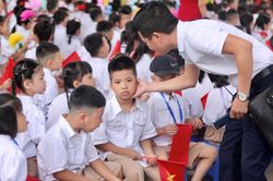 Bạn có đồng ý tăng 2 ngày nghỉ dịp 2/9 để cha mẹ đưa con đi khai giảng?