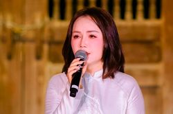 Diễn viên Hoàng Yến bật khóc kể hành trình tìm lại bình yên sau biến cố