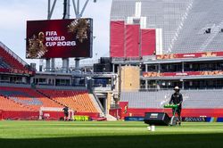 Mỹ dùng công trình khoa học 10 năm tạo 'cỏ vô hình' phục vụ World Cup 2026