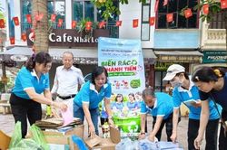 Phụ nữ phường Kim Liên: Biến phế liệu thành những việc làm tử tế