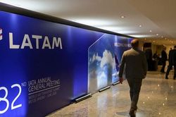 IATA dự báo lợi nhuận hàng không 2026 giảm một nửa