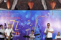 Nhạc jazz xuống phố