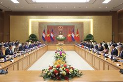 Thủ tướng Lê Minh Hưng hội đàm với Thủ tướng Campuchia Hun Manet
