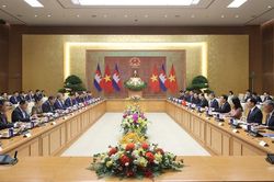 Thủ tướng Lê Minh Hưng hội đàm với Thủ tướng Campuchia Hun Manet