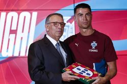 Tổng thống Bồ Đào Nha 'giao nhiệm vụ' vô địch World Cup 2026 cho Ronaldo và đồng đội