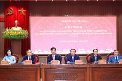 Hà Nội tiết kiệm hàng trăm tỷ đồng cho người dân và doanh nghiệp nhờ phân cấp giải quyết hồ sơ về cấp xã
