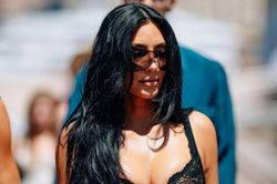 Kim Kardashian và dàn WAG F1 làm nóng đường đua Monaco