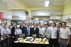 Trường Cao đẳng Du lịch Hà Nội kết nối hợp tác đào tạo với Campuchia