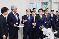 Phó Thủ tướng Lê Tiến Châu thăm, làm việc với Đại học Công nghệ Shibaura