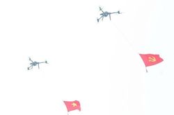Th&uacute;c đẩy ph&aacute;t triển UAV đi đ&ocirc;i với quản l&yacute; chặt chẽ hoạt động bay